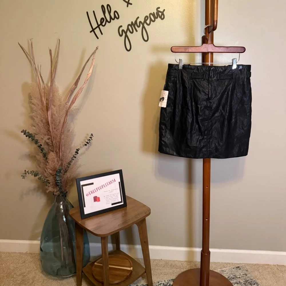 NWT Free People Women's Faux Leather Payton Paperbag Miniskirt, Black, 10